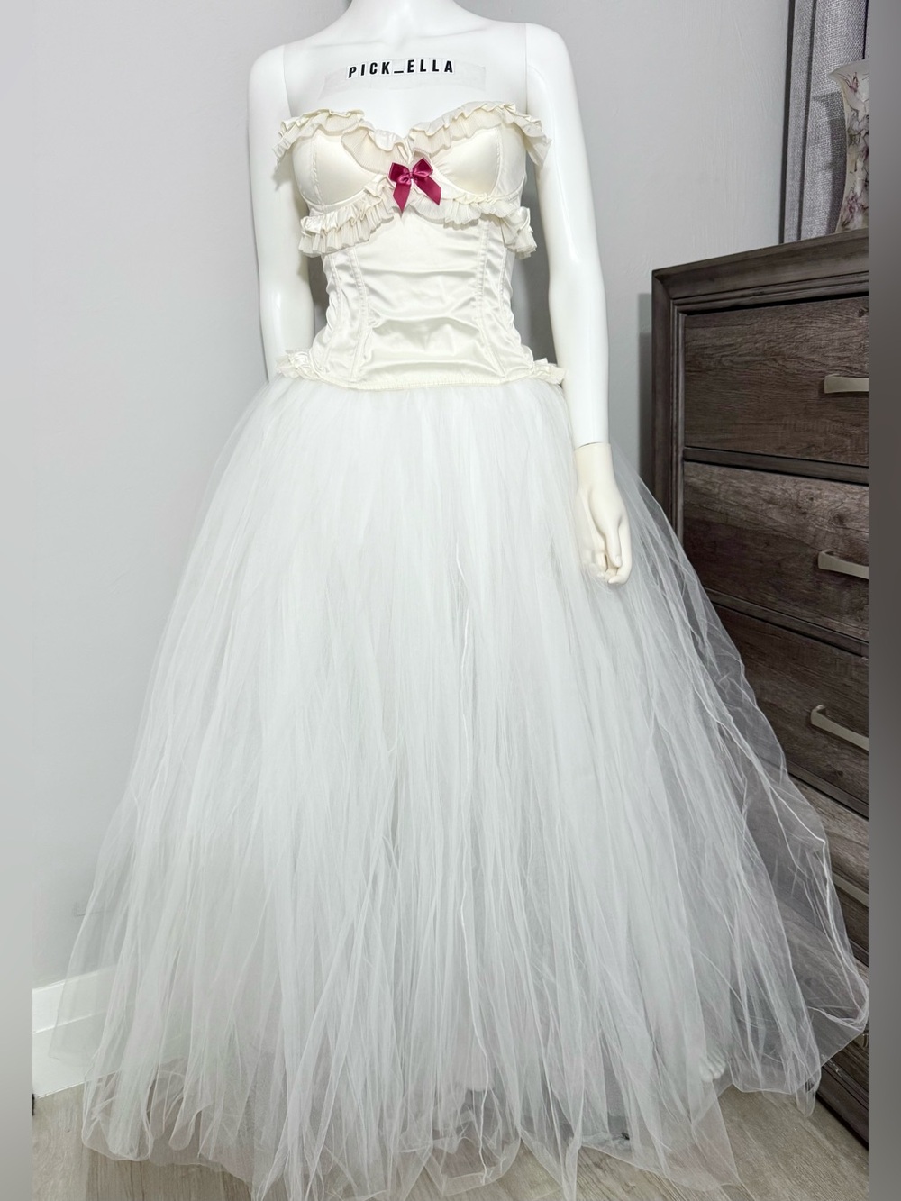 VS Victoria Secret RARE 1990 Vintage long white tulle petticoat skirt ballerina